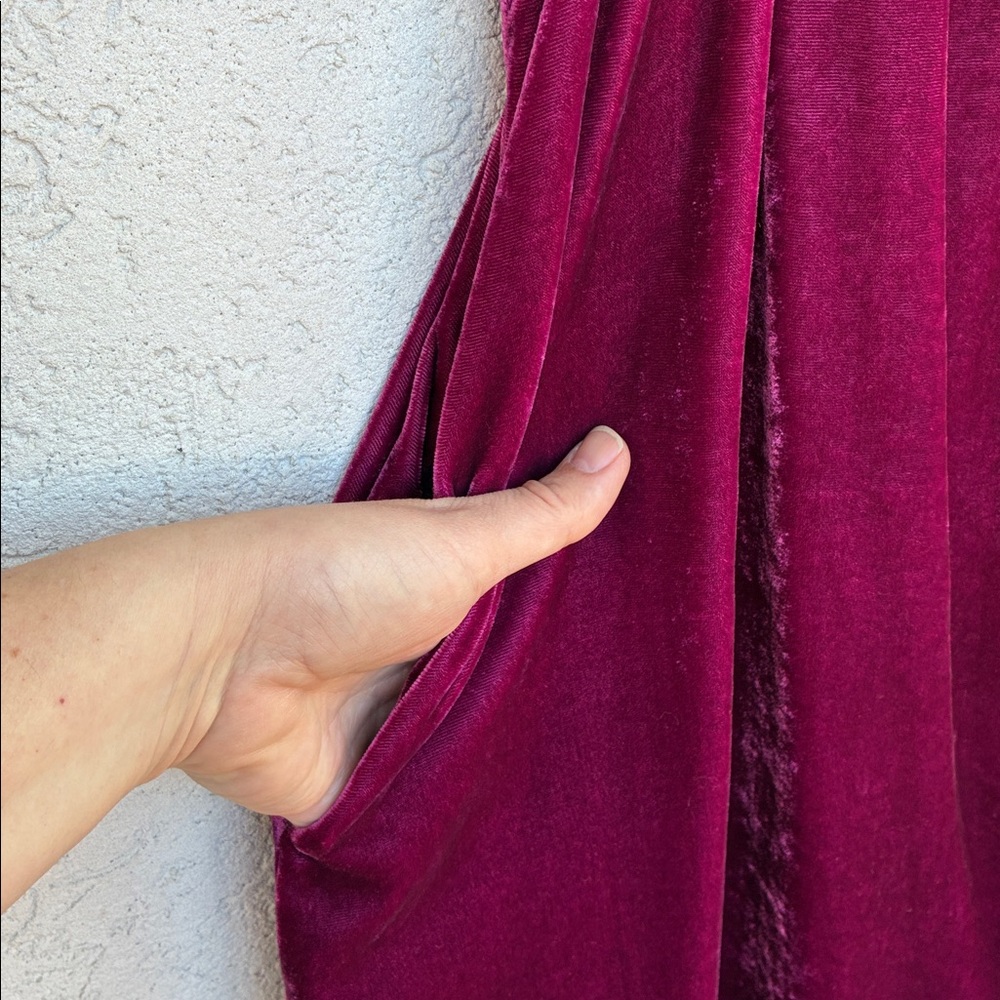 ModCloth “Who’s my sweetheart?” Velvet babydoll dress - Picture 4 of 8
